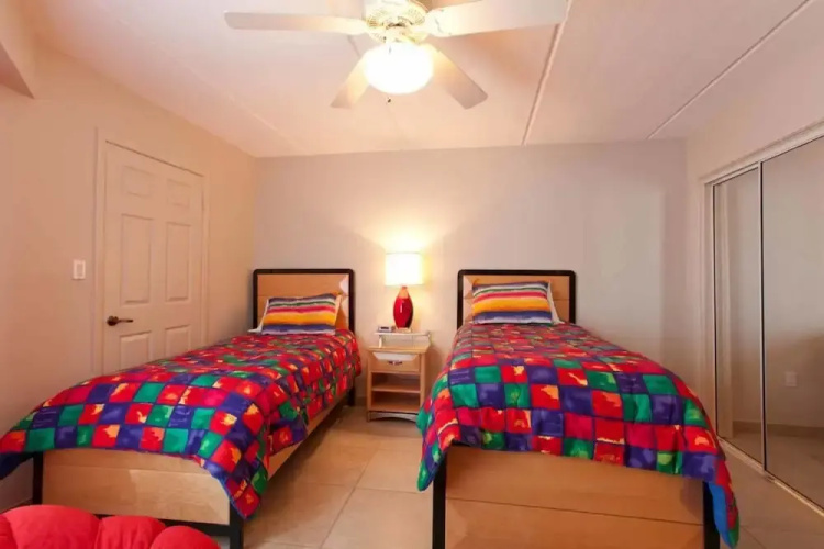 Saida IV Condominium 206