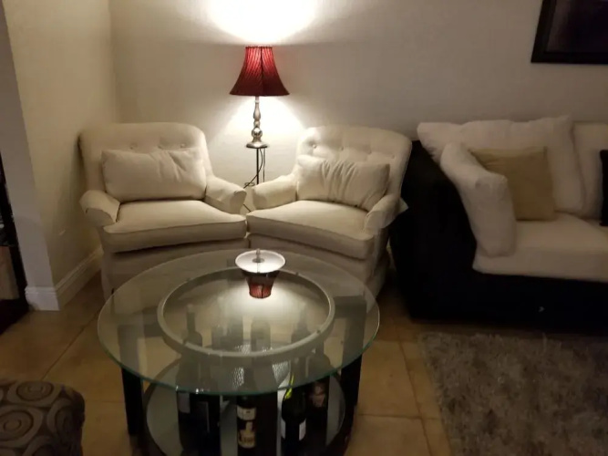 2Bed 2Bath Half Duplex Home