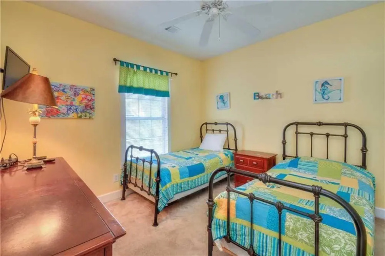 Magnolia North 205-4823