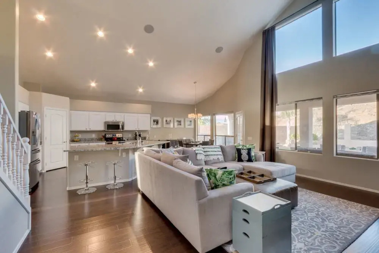 12th Way - 4 Br home by RedAwning