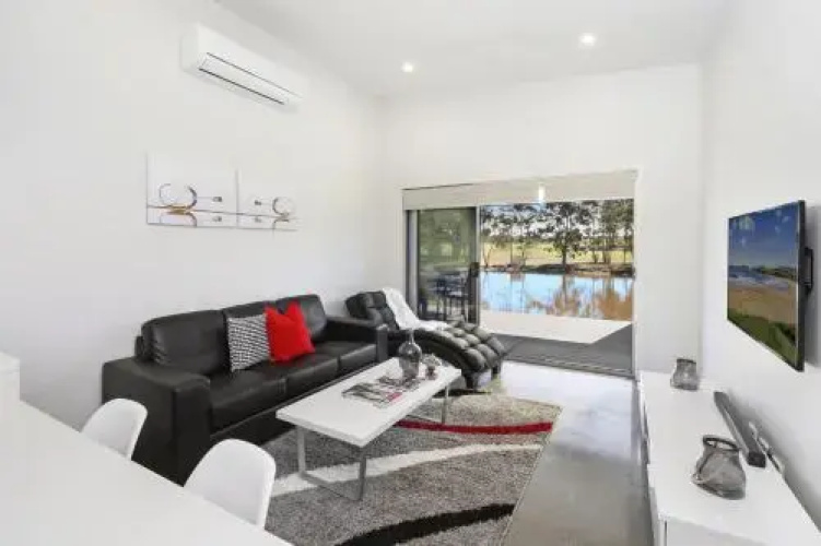 Ironbark Villa 2
