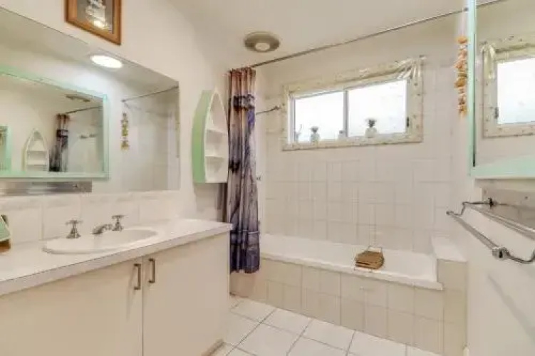 Swan Cottage