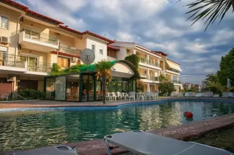 Aristides Hotel