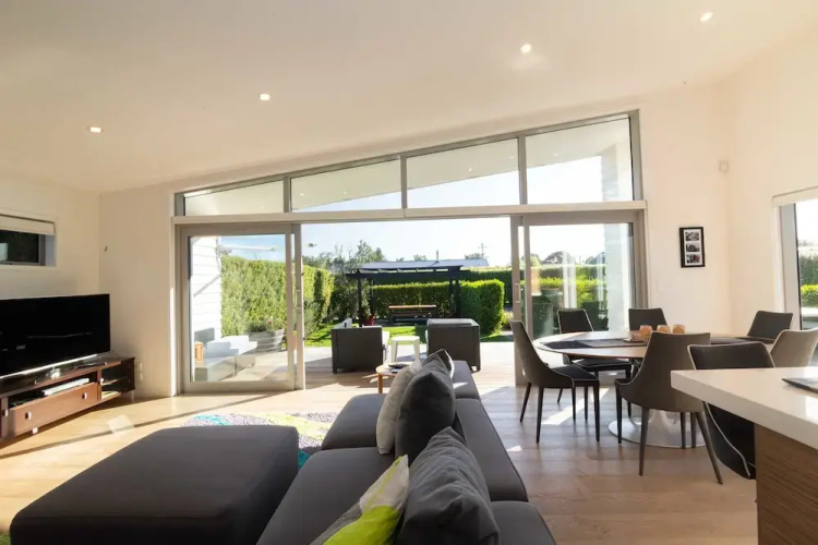 35 Tuscan Lane