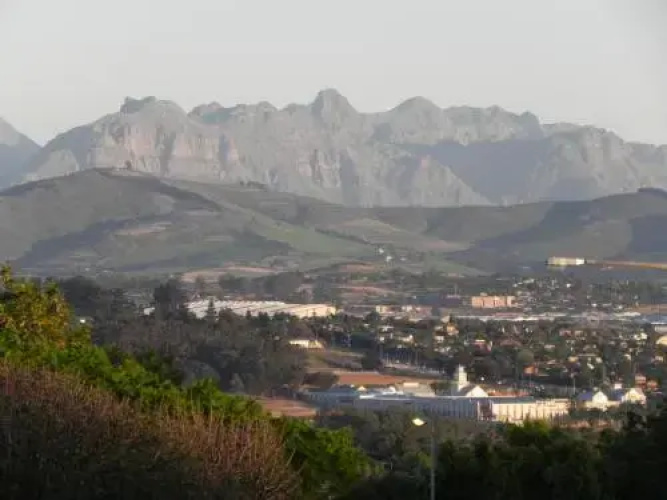 Winelands Lodge