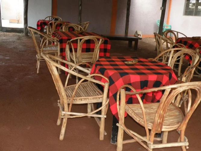 Fig Tree Lodge Camp