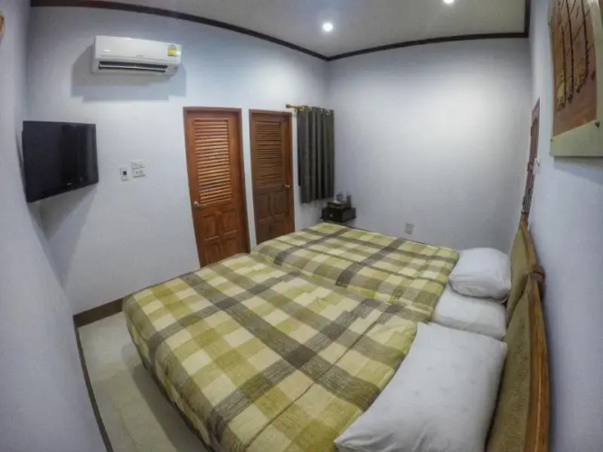 Chandra Varin Hometel
