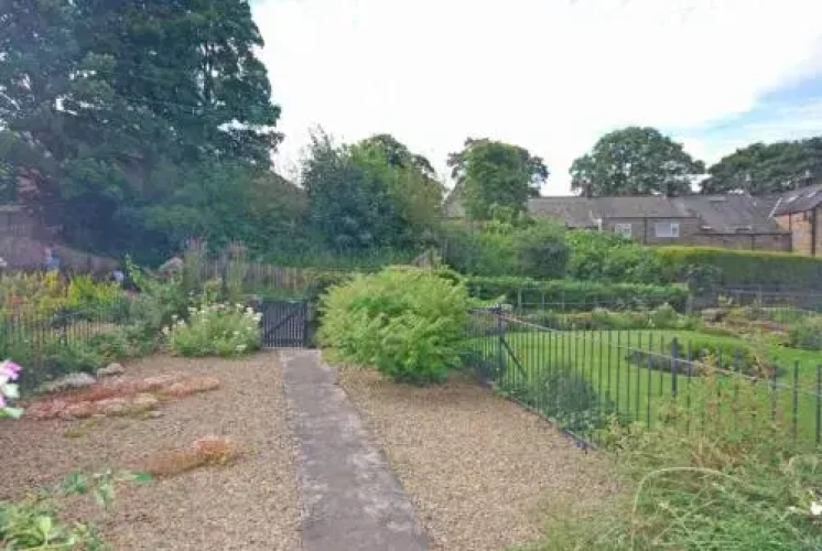 Thrumble Cottage