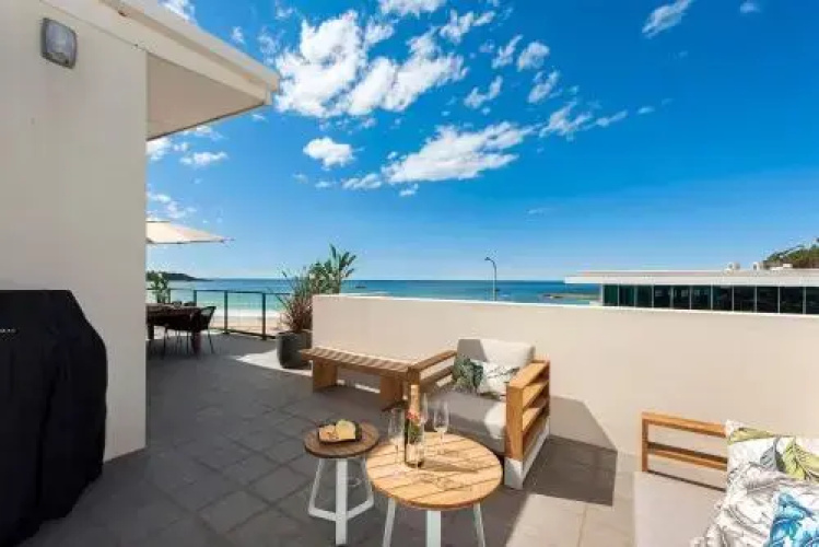 Mollymook Beachfront Penthouse 9