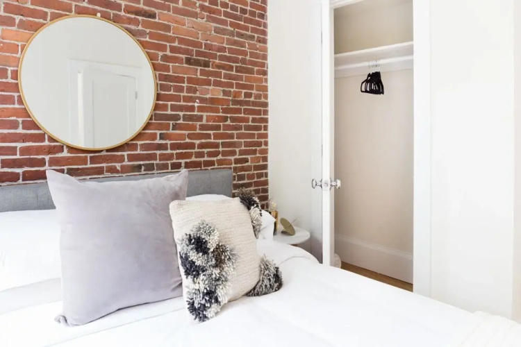 Contemporary South End Suites by Sonder