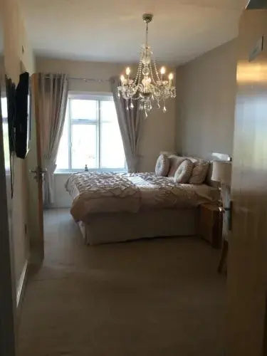 The Farndon