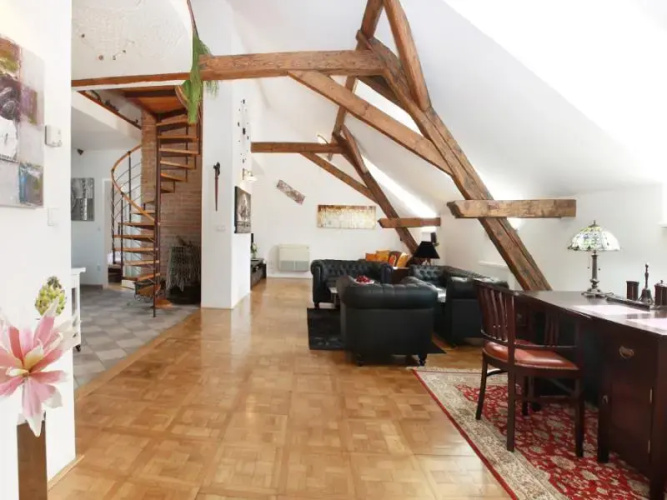 Attic Hastalska