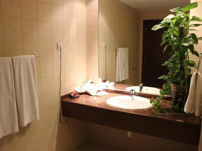 Reem Hotel Apartments