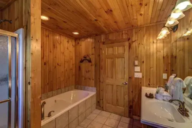 4 Bears Lodge private - 3 Br Home