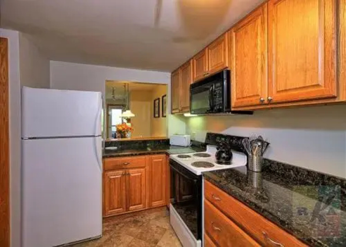 Highridge Condominium Unit B11