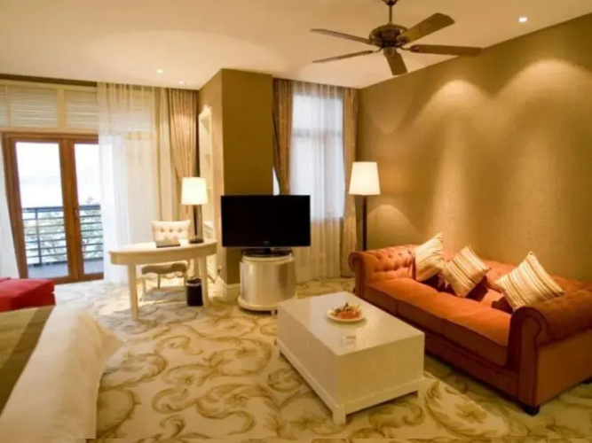 Liston Hotel