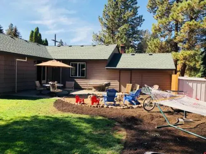 Midtown Bungalow - 3 Br Home