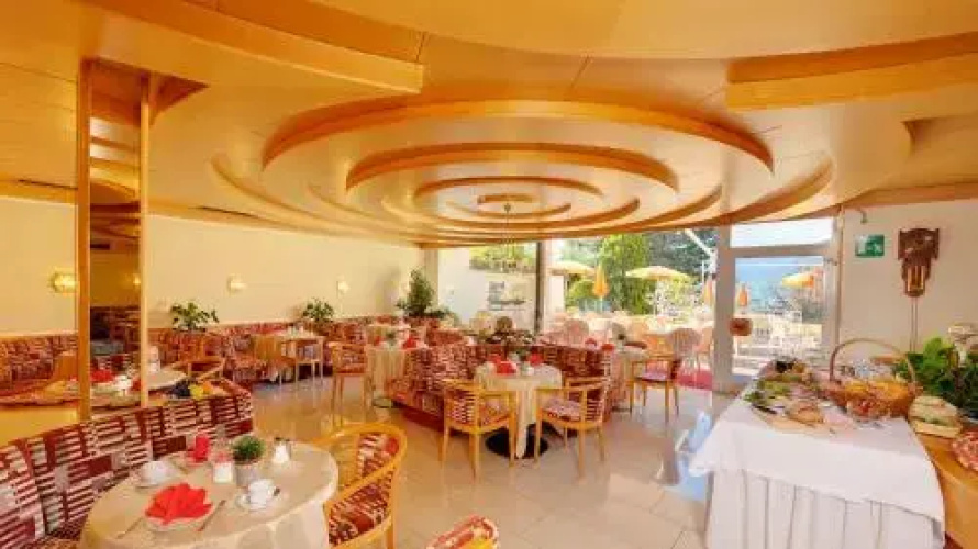 Hotel Tirol