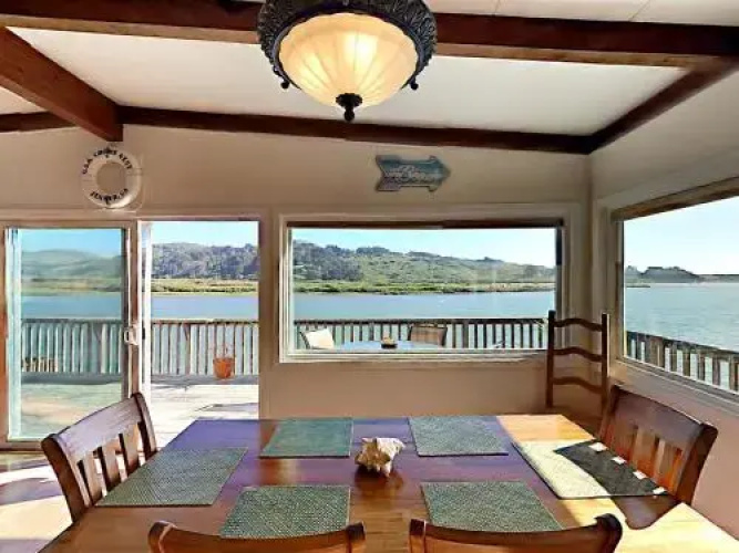 10637 Hwy 1 Home