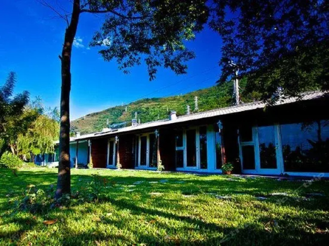 Whitesun Travel Resort