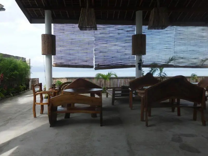 Ginatilan Beach Resort - Sunset Beach