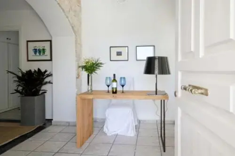 The private bay