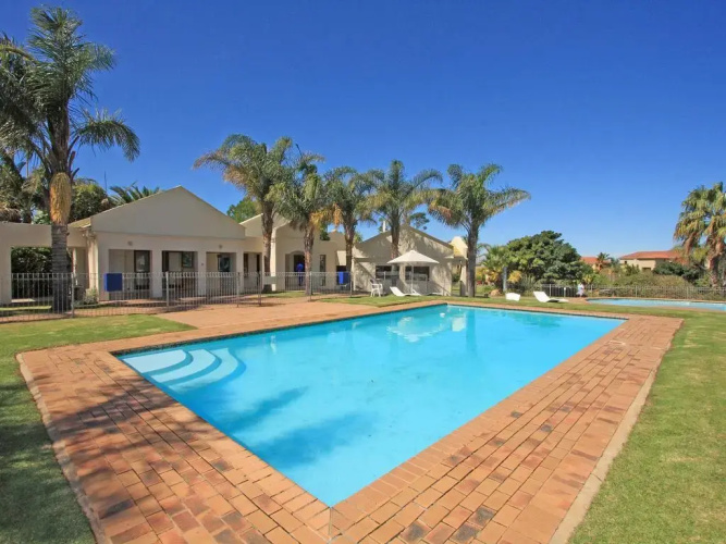 Castleton 39A Privately owned