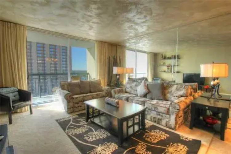 South Hampton 1106-3br