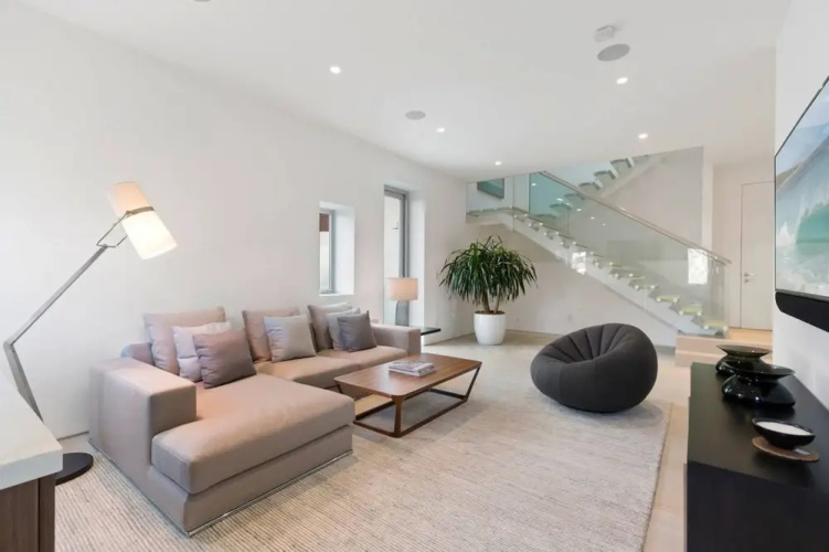 Contemporary Villa