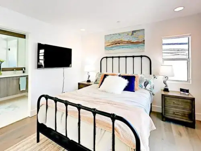 918 W Balboa Blvd Condo Unit A