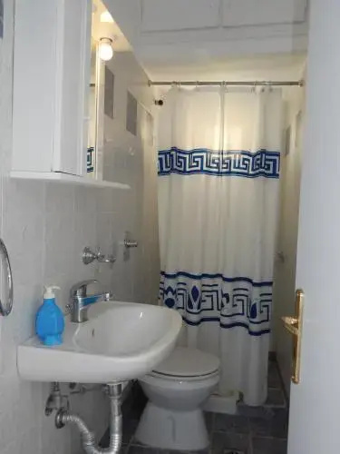 Akti Pension