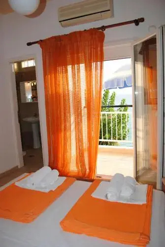 Pefkari Beach Studio Albatross