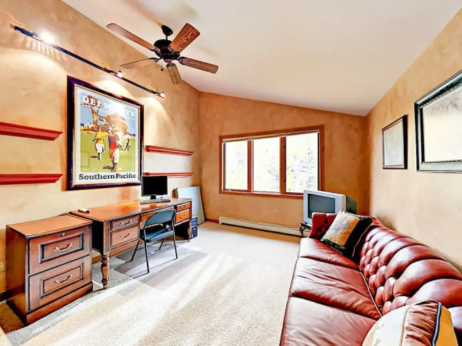 1874A Glacier Court Chalet