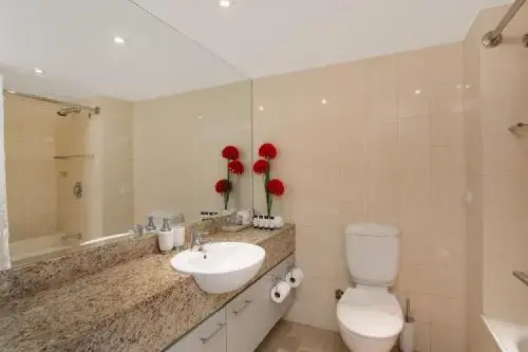 Palm Cove Beach Apartment