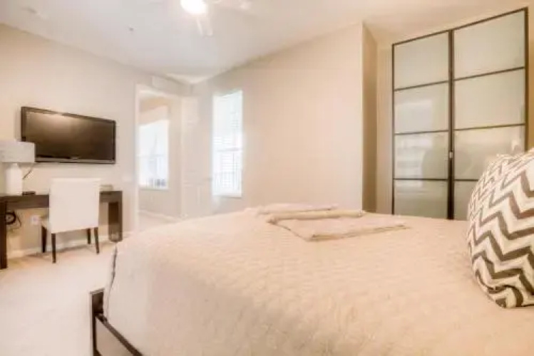 Lake View Penthouse Loft