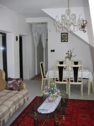Arany Apartmanház II.