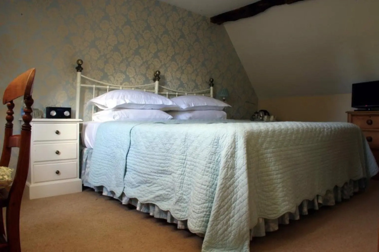 Red House Cottage Bed and Breakfast