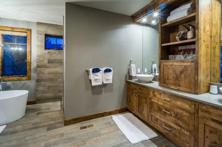 Outcast - 4 Br Home