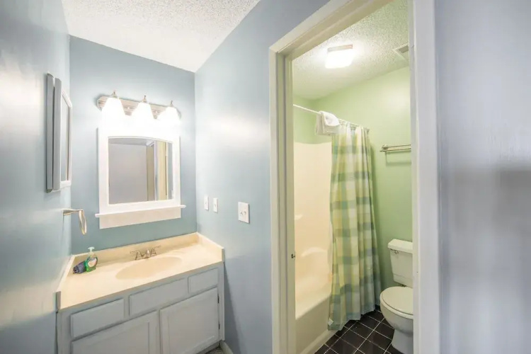 27 Mariners Cay