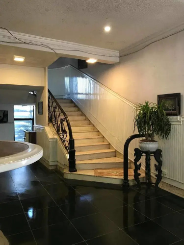 Mela Hotel