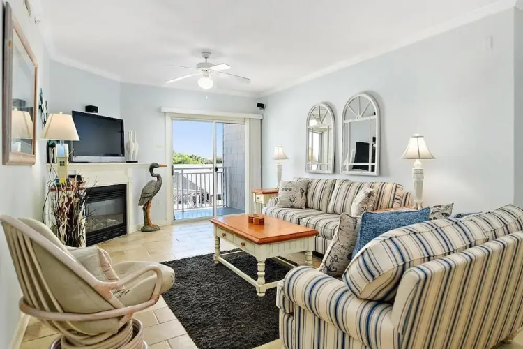 300 17th Street 203 - 3 Br Condo