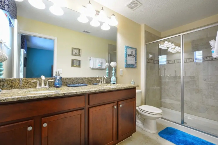 Paradise Palms 8810