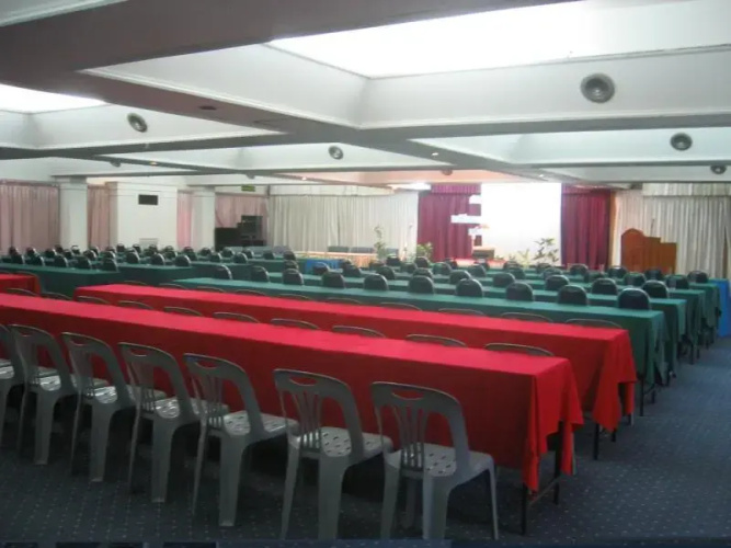 Pinnacle Wangmai Satun Hotel