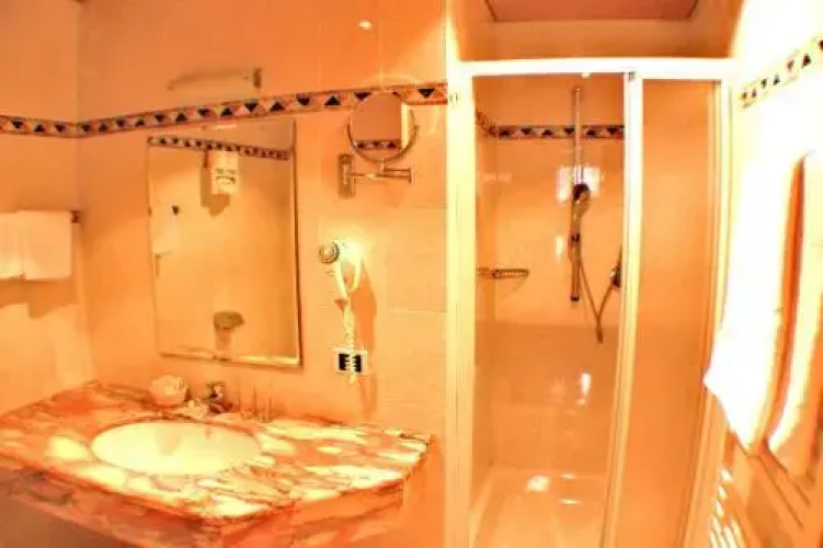 Hotel Condor