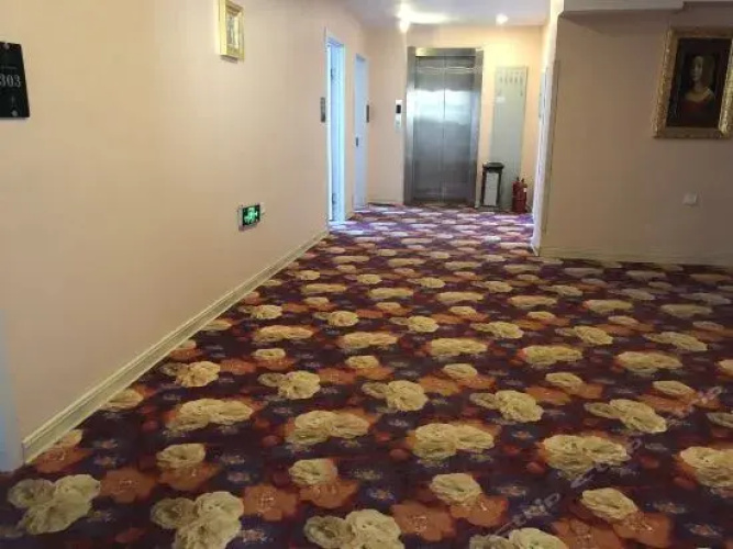 Wuyue Holiday Hotel