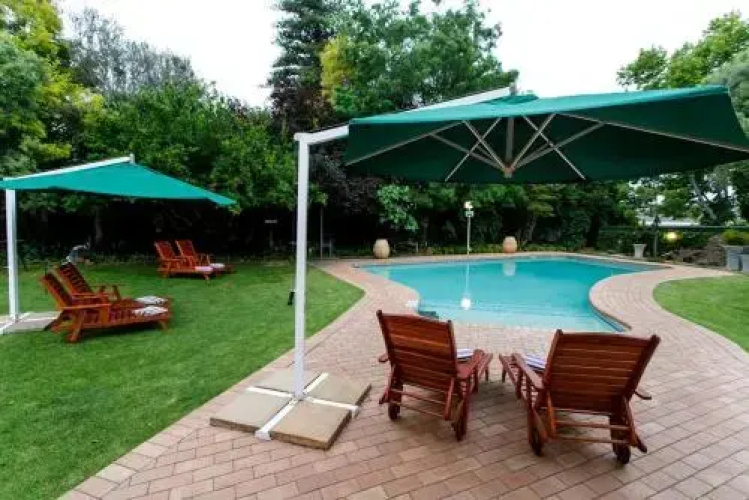 Raw Karoo Guest House