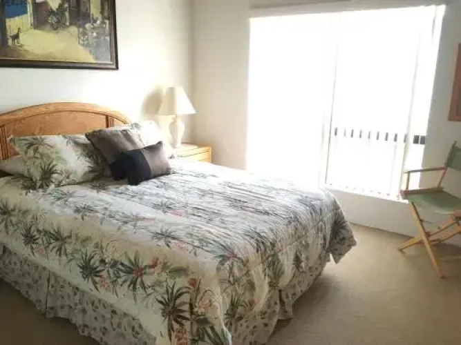 South Sierra - 2 Br Condo