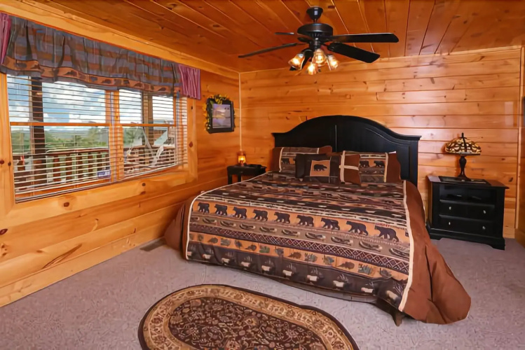 Celebration 4 Br cabin by RedAwning