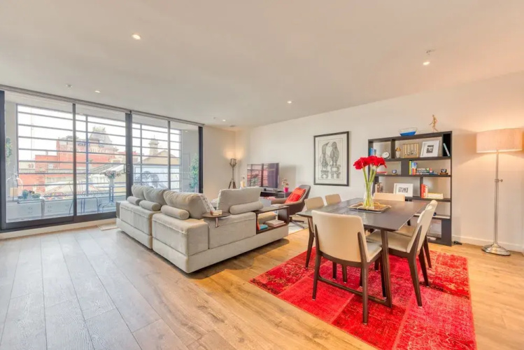 Fitzroy Lifestyle 2 bed 2 bath