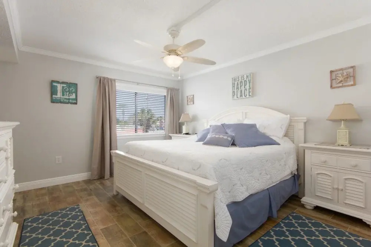 Aqua Villa 106